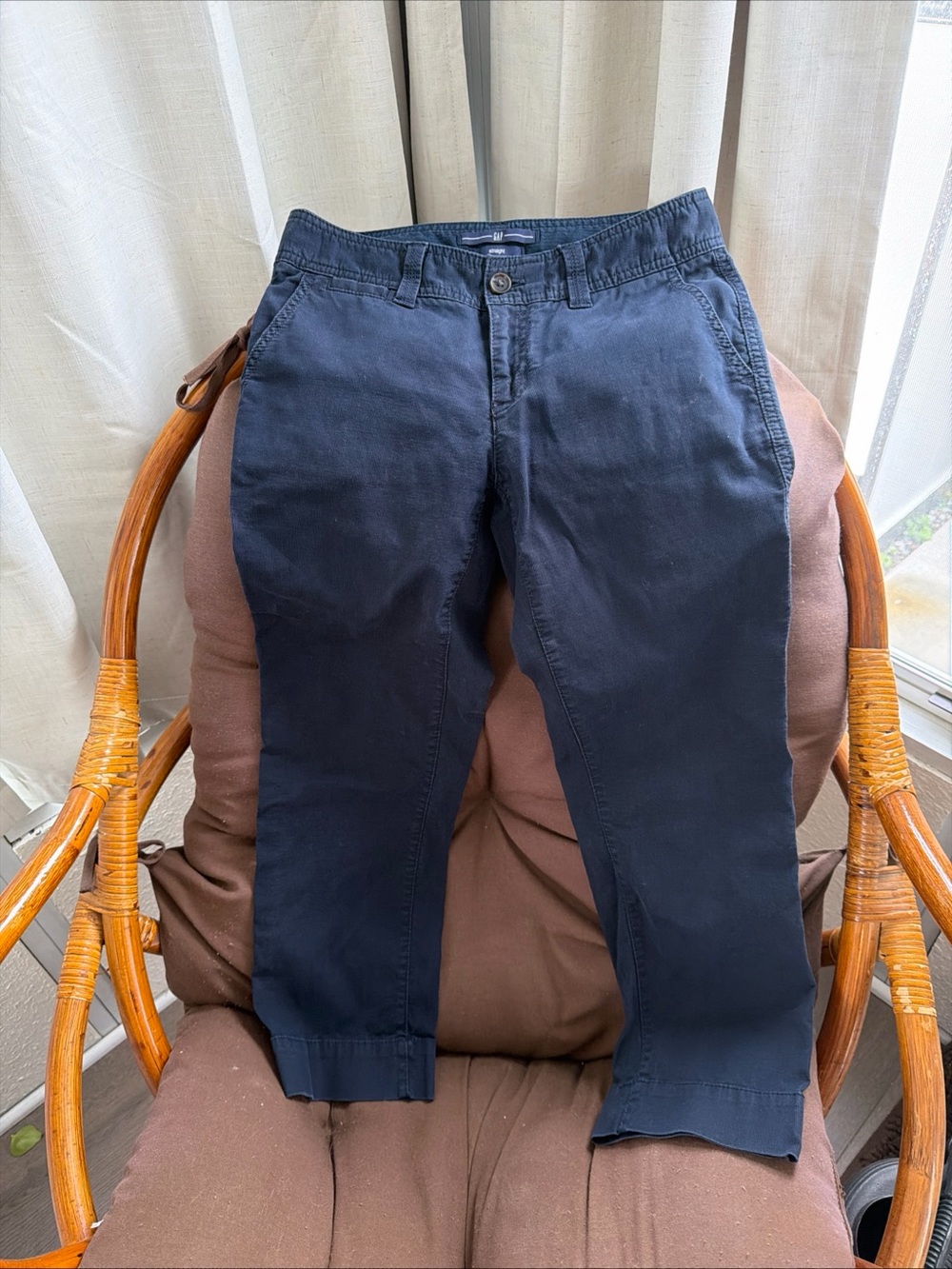 Navy Gap straight Stretch Capris Size 2